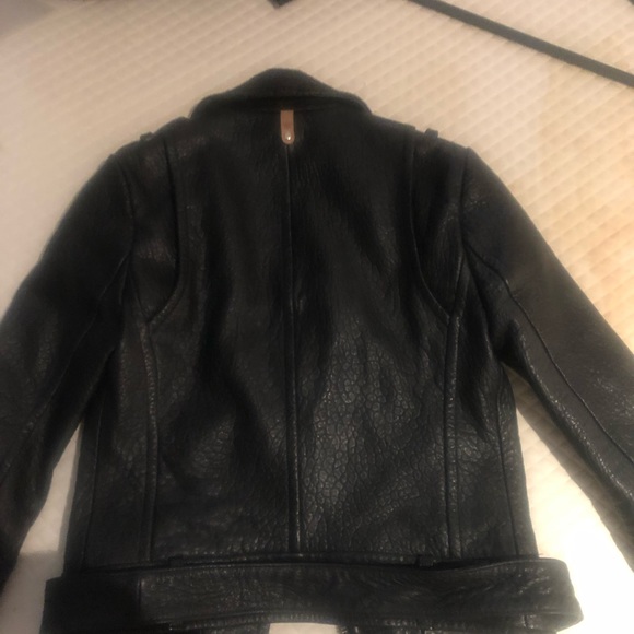 Like new. Only worn 2 times. - Picture 2 of 3